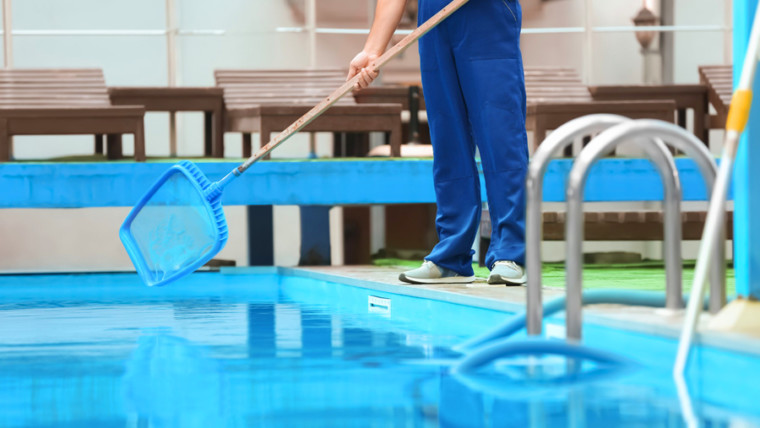 pool cleaning services abu dhabi